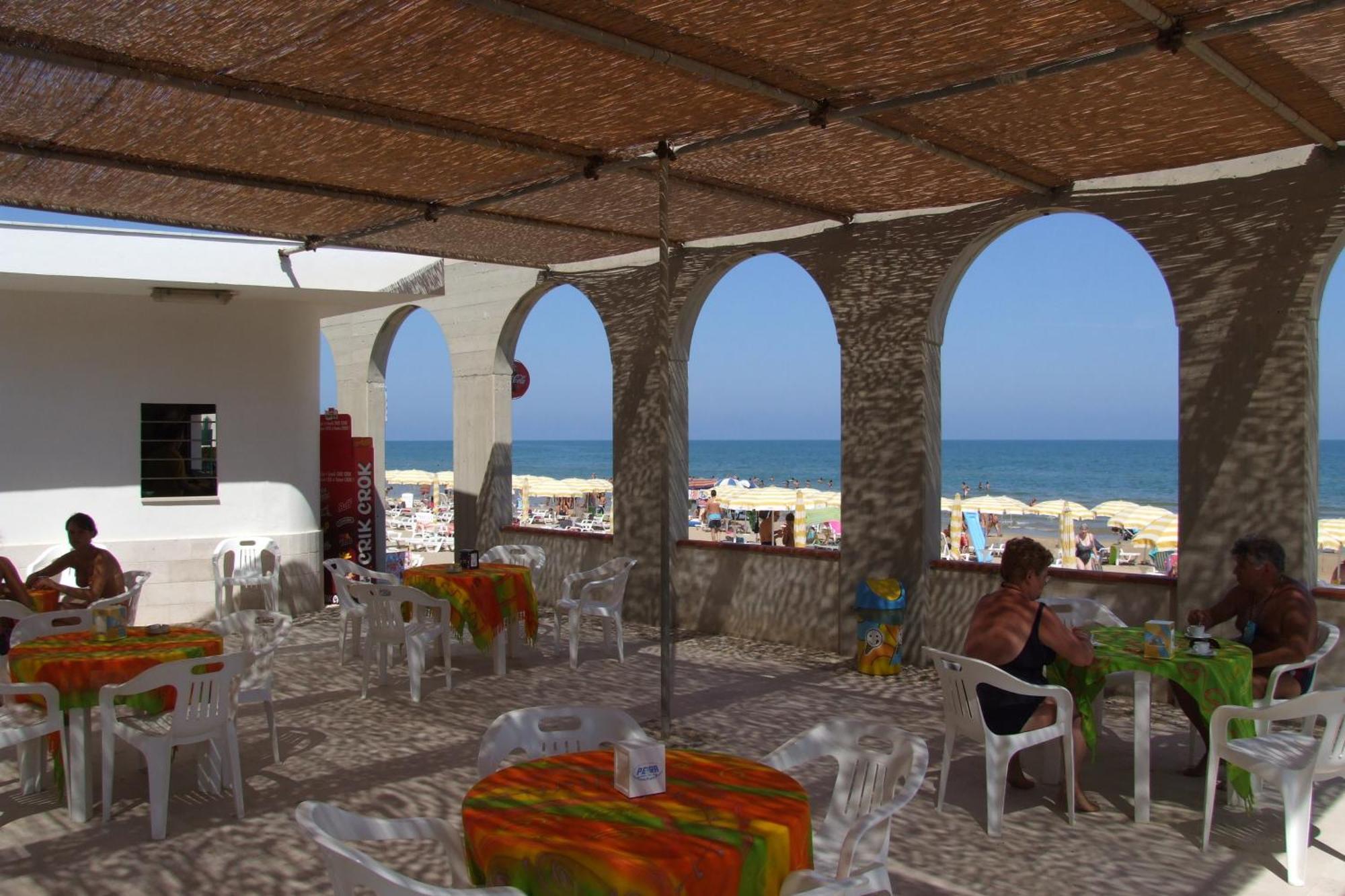 Villaggio Hotel Ripa Rodi Garganico Exterior photo